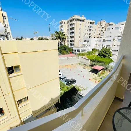 Milos Center Apts No.34 Ларнака