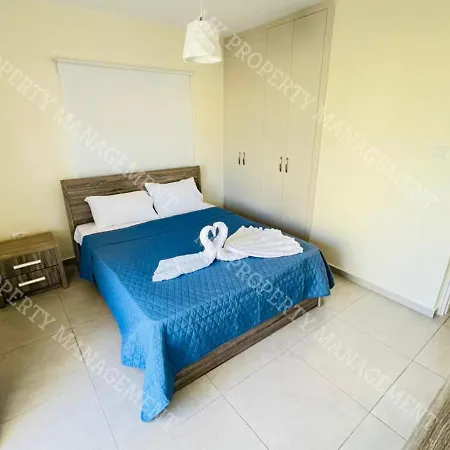 公寓 Milos Center Apts No.34 *