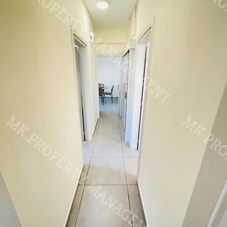 公寓 Milos Center Apts No.34