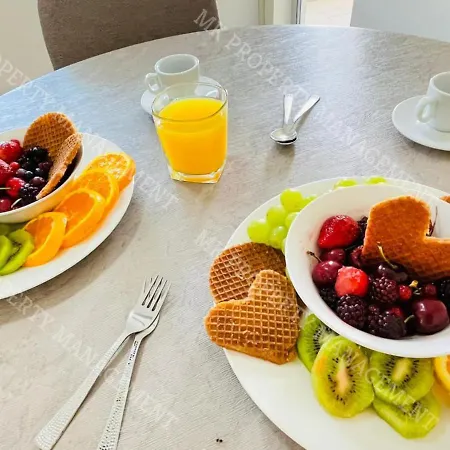 Milos Center Apts No.34