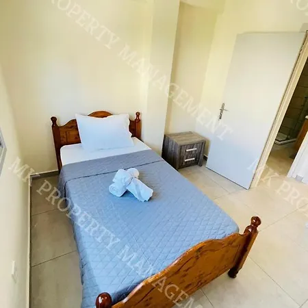 Milos Center Apts No.34 * Larnaca